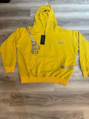 Skull-Arm Graphic Yellow Pullover Hoodie
